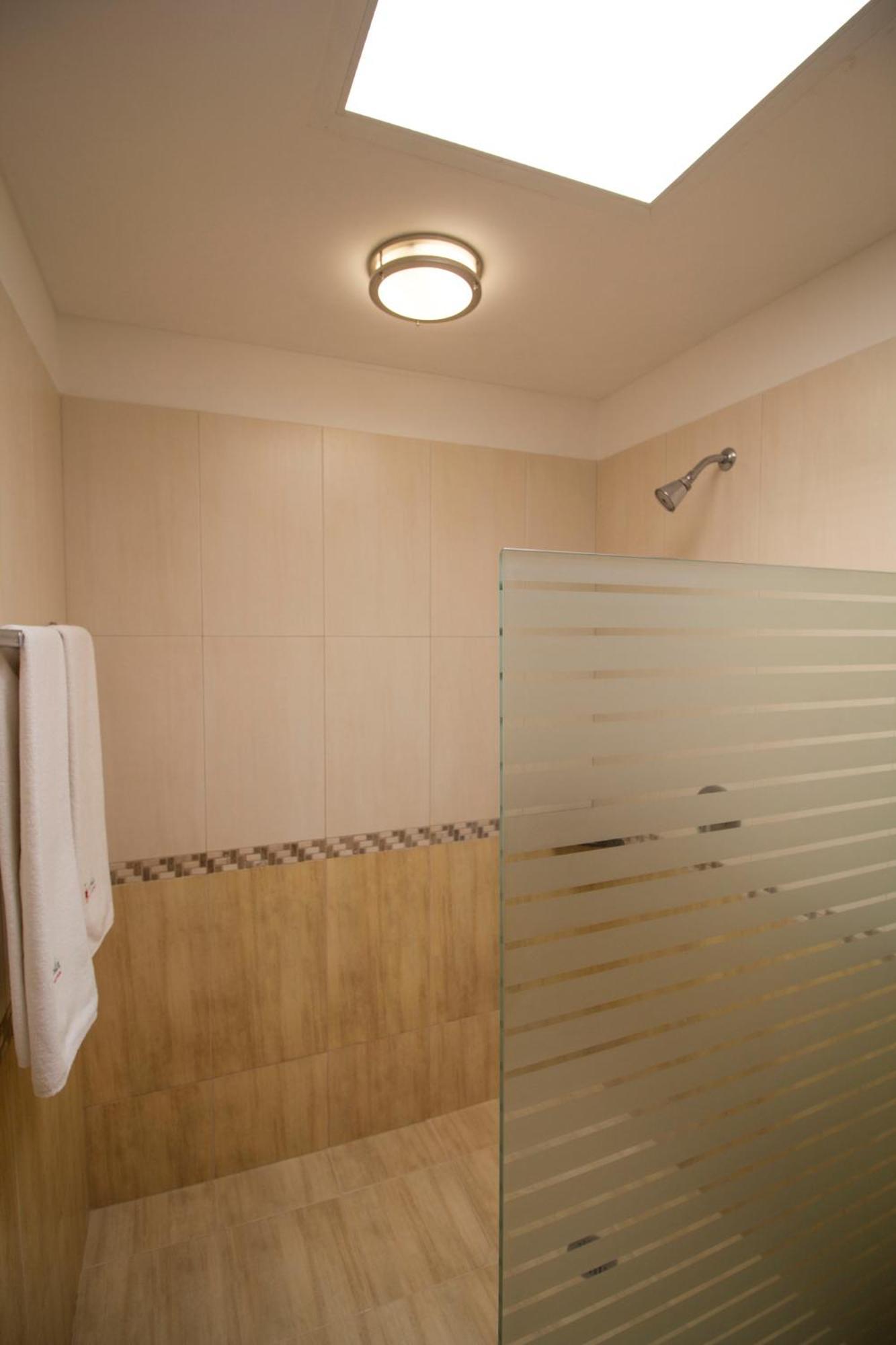 La Isla Auto Hotel Tuxtla Gutiérrez Zewnętrze zdjęcie