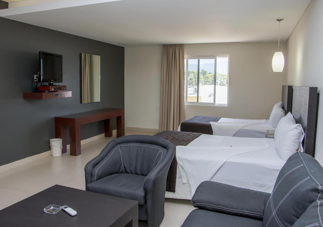 La Isla Auto Hotel Tuxtla Gutiérrez Zewnętrze zdjęcie